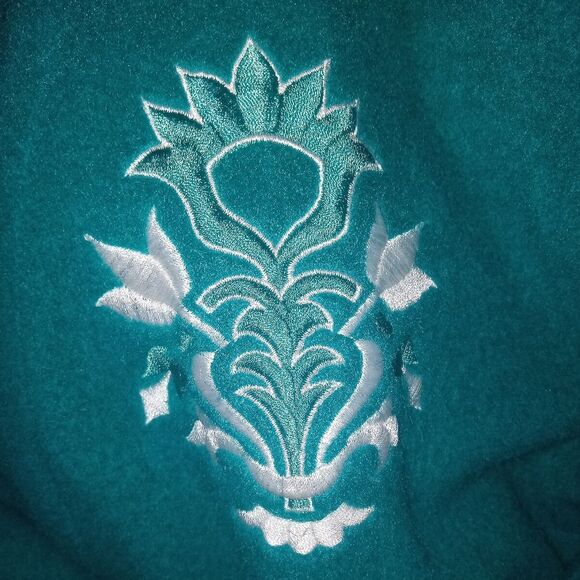 VNT Teal Embroidered Robe - Picture 5 of 5